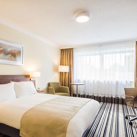 Holiday Inn Reading West By Ihg Exterior photo